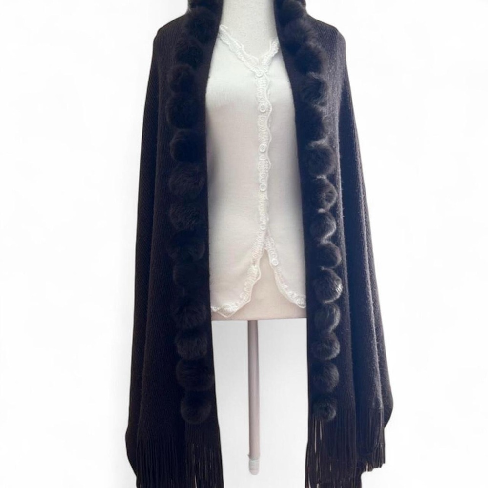 Elegant Black real Fur Trimmed Shawl
